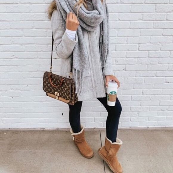 Chestnut Plush‎ Sherpa Fur Suede Leather Button Brown ugg style Boots Size 10 - Picture 2 of 9